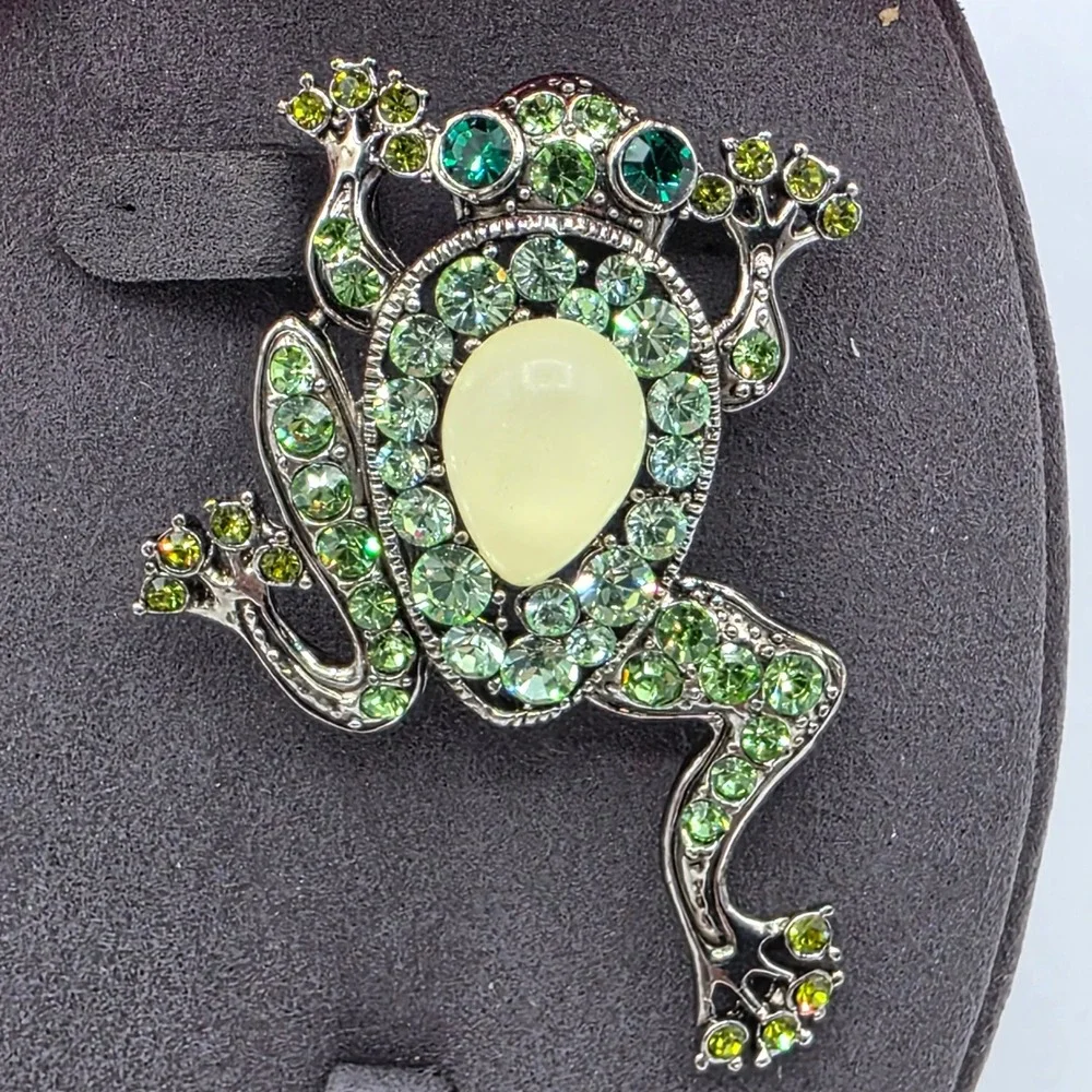 Green‎ Rhinestone Frog Brooch Silver Tone Animal Pin with Yellow Cabochon Glam